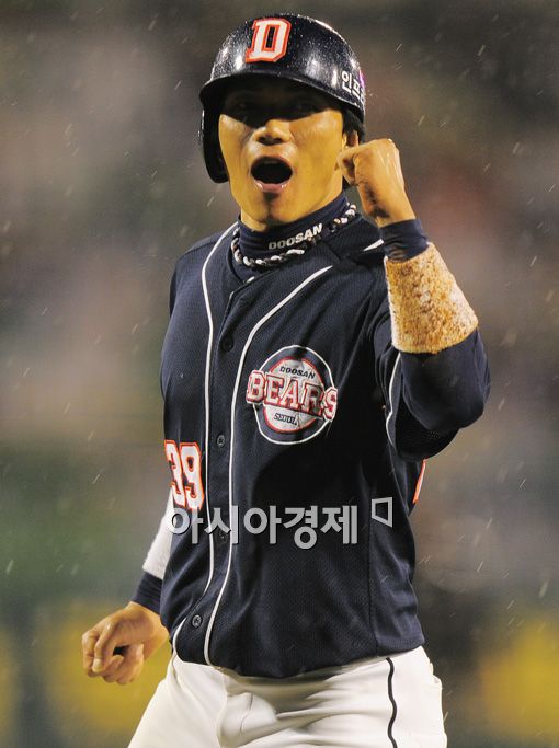 이성열의 ‘유격수 희생 뜬공’, 위기의 두산 살렸다