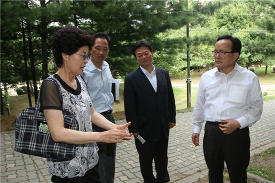 서초구민들이 가장 원하는 민원은 '주차문제'