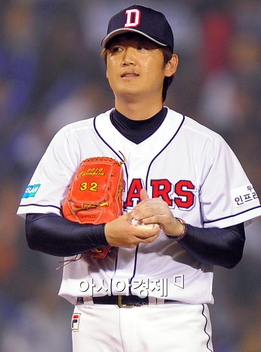 두산 김선우, 4억원 연봉 재계약…역대 구단 투수 최고액 