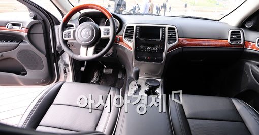 [포토] 체로키의 안락한 실내공간