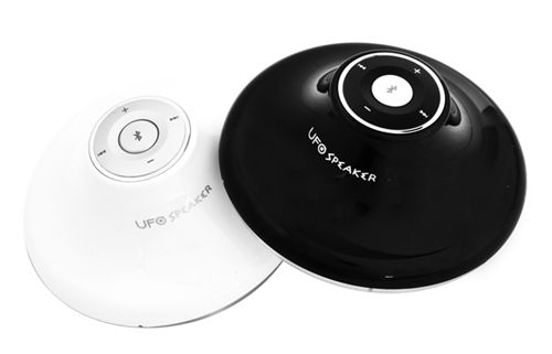 UFO 모양의 스피커 
