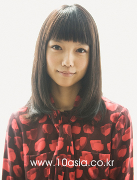 [PIFF+10] 미야자키 아오이는 아직도 엄마한테 어리광을 부리는 딸이다