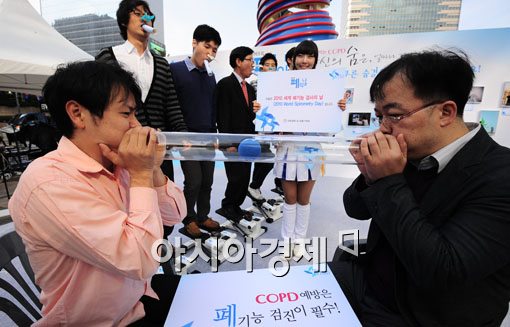 [포토] '빨대로 숨쉬는 듯한 폐질환 고통을 아세요?'