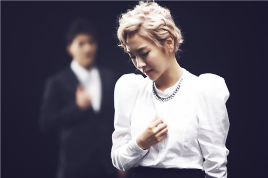 [포토]남녀공학 별빛찬미, '가슴을 부여잡고~'