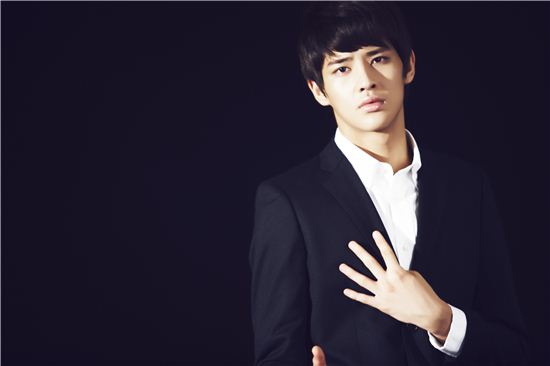 [포토]남녀공학 악동광행, '짙은 눈썹 강렬 눈빛~'