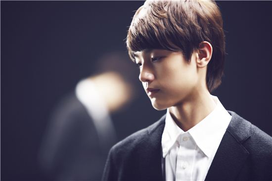 [포토]남녀공학 알찬성민, '깊어진 분위기 가을 분위기 물씬'