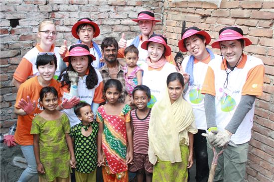 LG디스플레이, 인도 이어 방글라데시에 사랑의 손길