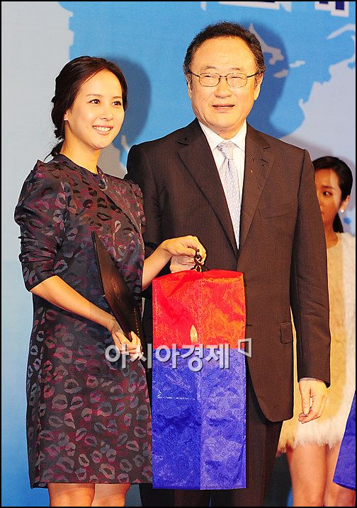 [포토]조여정 'G20 정상회의, 저도 함께해요'