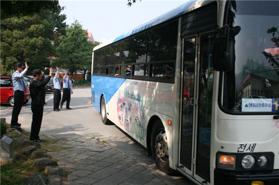 광주교도소 수용자 1800여명 새 건물로…군·경찰 철통경호