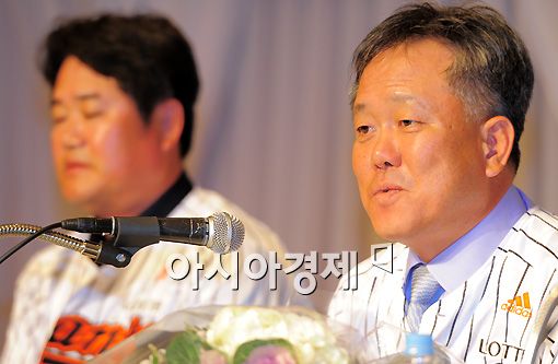 [포토]양승호 감독 "선수들을 믿는다"