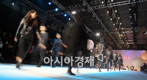 [포토]디자이너 이주영 쇼