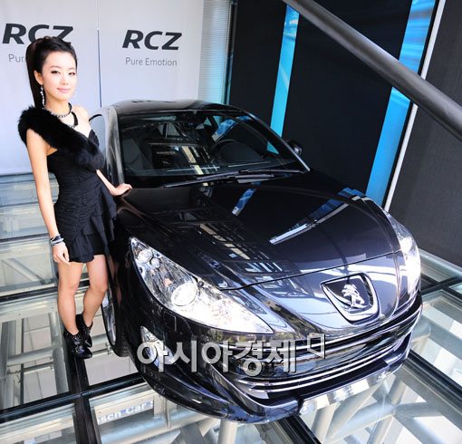 [포토] RCZ 쿠페의 매혹적인 유혹