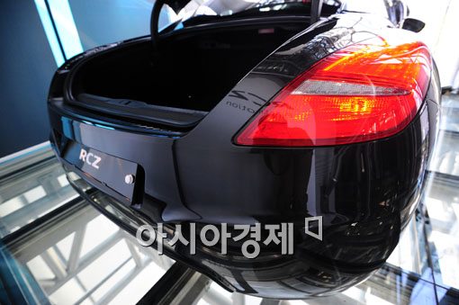 [포토] 매력적인 RCZ' 뒤태