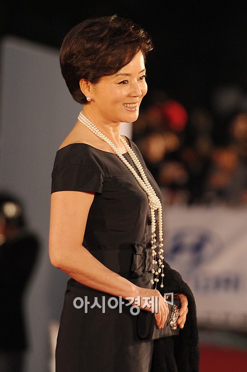 [포토]미소 짓는 김영애