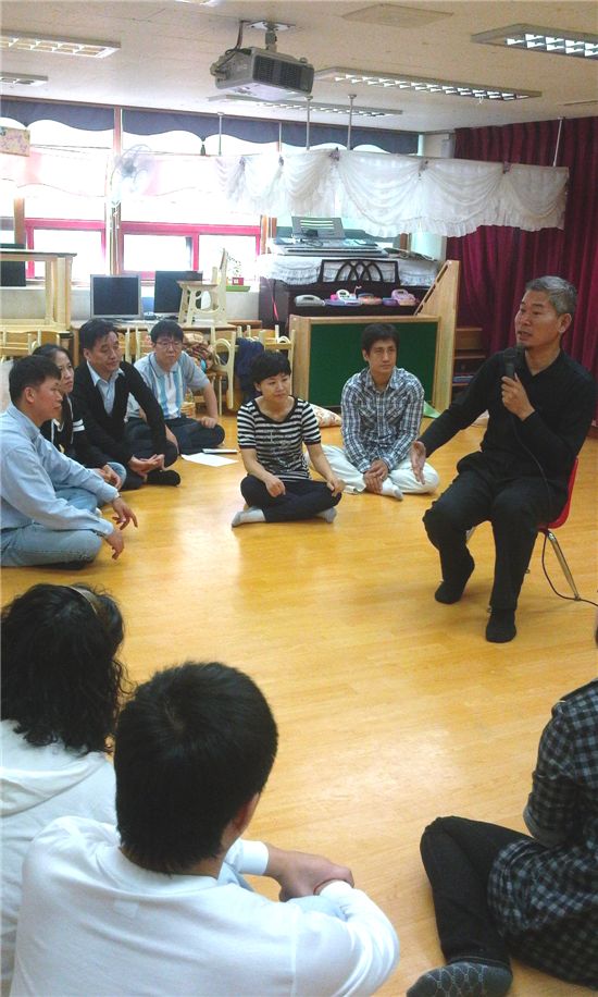 산만한 아이, 우울증 앓은 주민, 강동구청으로 오세요...