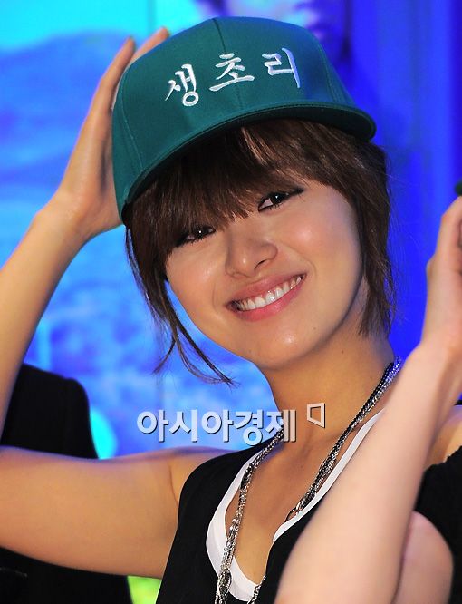 [포토]이영은 '생초리 모자 어울리죠?'