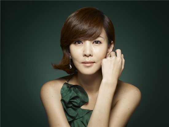 김남주, 화장품 닥터쥬크르 모델 발탁