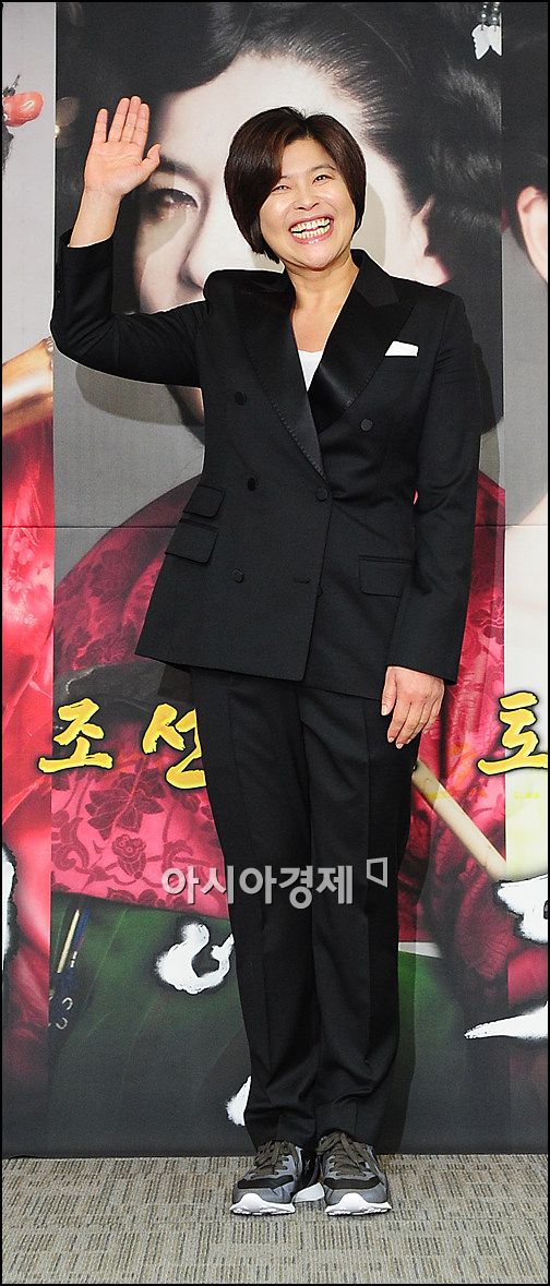 [포토]미인과는 거리가 멀지만! '미인도' 이영자