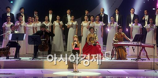 [포토]천상의 목소리 코니 탤벗