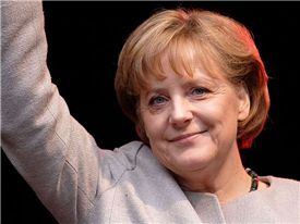 메르켈 獨 총리, 세계에서 가장 영향력 있는 여성 1위