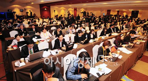 [포토] '뜨거운 취재 열기'