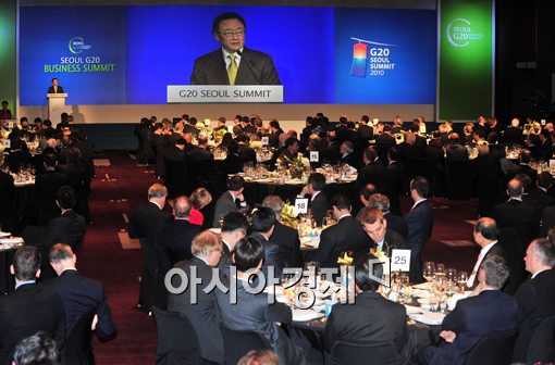 [포토] '한국에 오신 경제인 여러분을 환영합니다~'