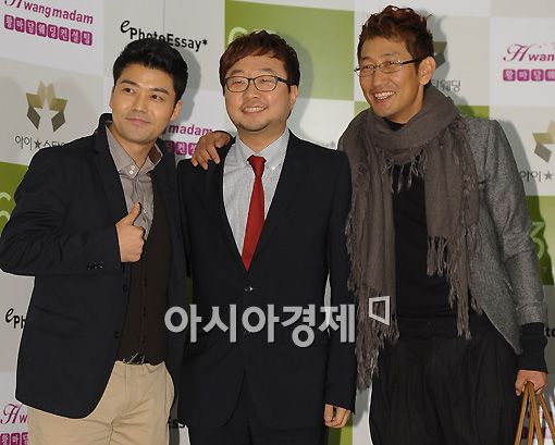 [포토]전현무·박휘순·김창렬 "13살 연하 신부 정말 부러워요"