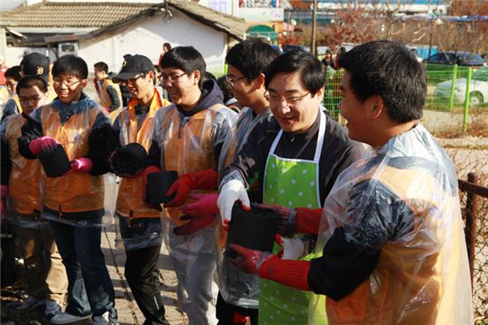 도봉구, 이웃에 따뜻한 연탄과 사랑도 함께 배달