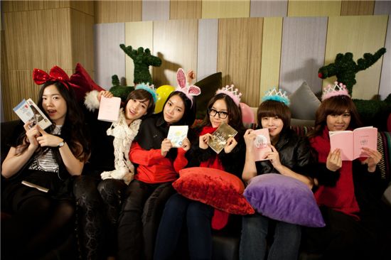 모닝글로리, '티아라' 문구 선보여