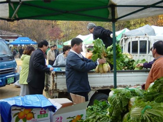 김장철 농수산물 직거래장터 운영