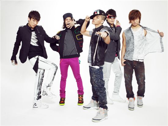 Korean boy band Big Bang [YG Entertainment]