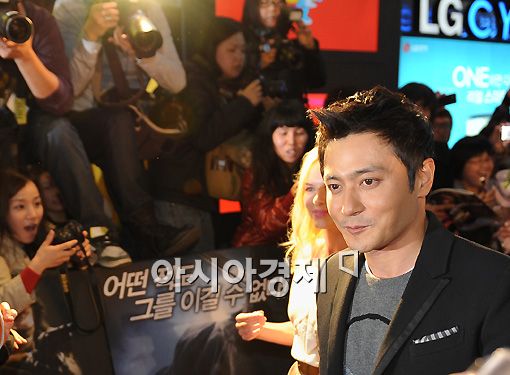 [포토]장동건 '프리미엄 시사 긴장되네요'