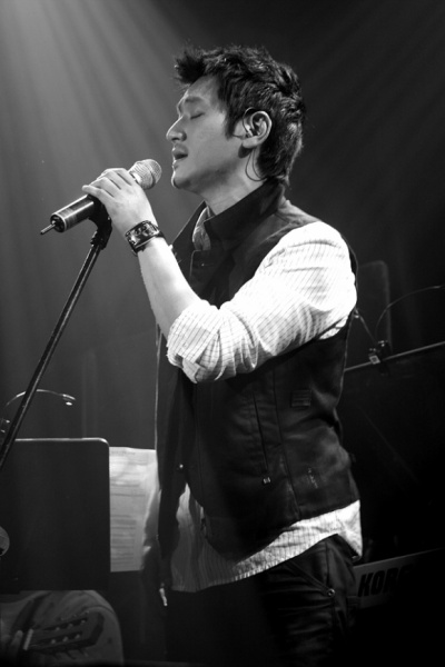 Bobby Kim holds concert in Japan