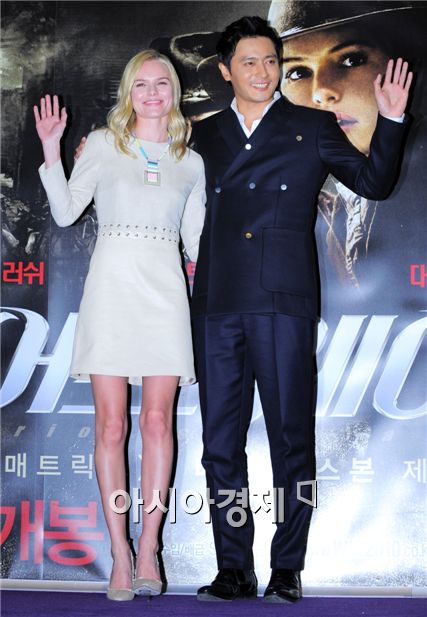 [PHOTO] Kate Bosworth, Jang Dong-gun at film screening