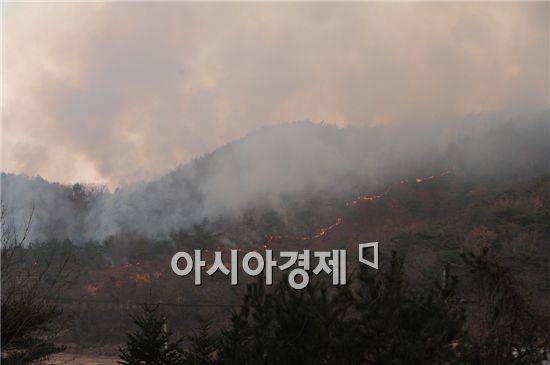 [연평도발] 긴급 입수 - 처참한 연평도 현장  