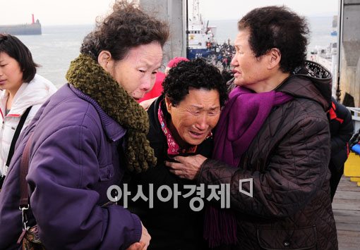 [연평포토] 울먹이는 연평도 주민들