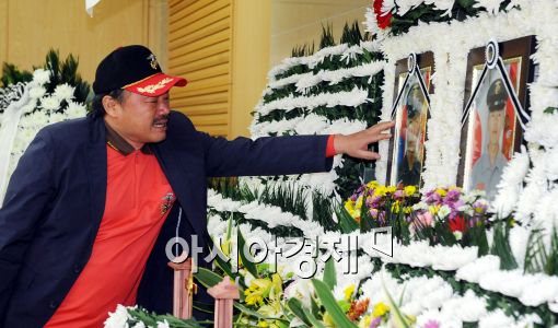 [연평포토]김흥국 '어떻게 이런일이...'