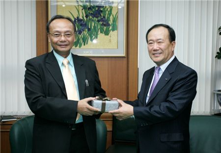 라오스 주식시장 관계자, 한국을 찾은 이유는?