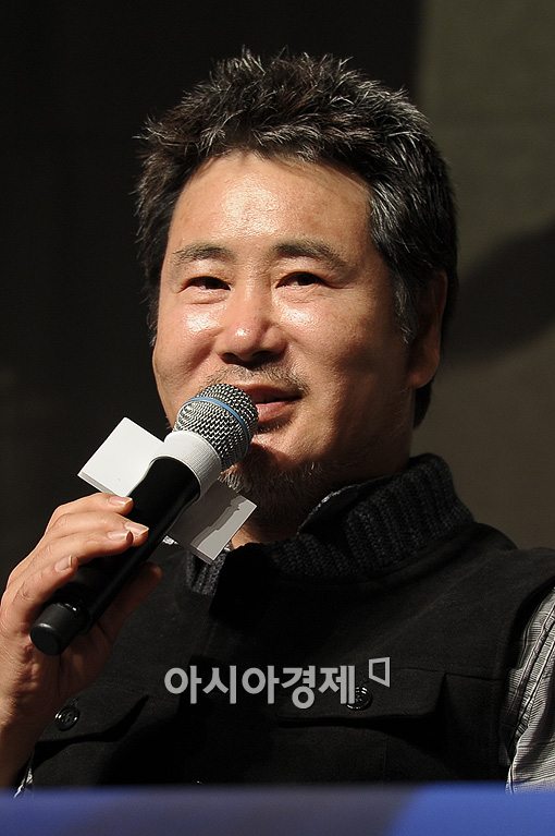 '아테나' 유동근 "김영철 선배를 내가 어떻게 능가하겠나"