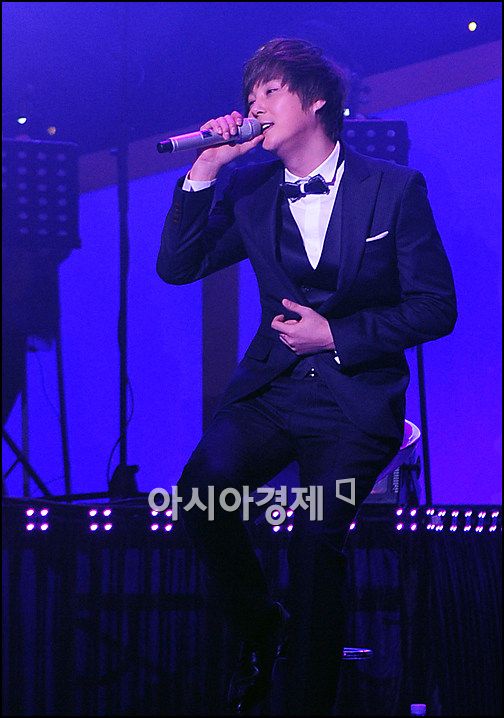 신혜성, 1년 6개월의 기다림..'노래와 관객이 하나되다'