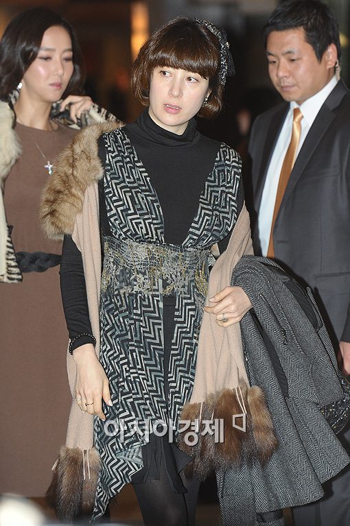 [포토]이은희 '결혼식장이 어디지?'