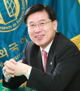 박철 한국외국어대 총장
