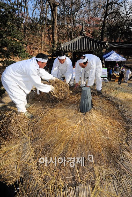 [포토] 새옷 갈아 입는 창덕궁 청의정