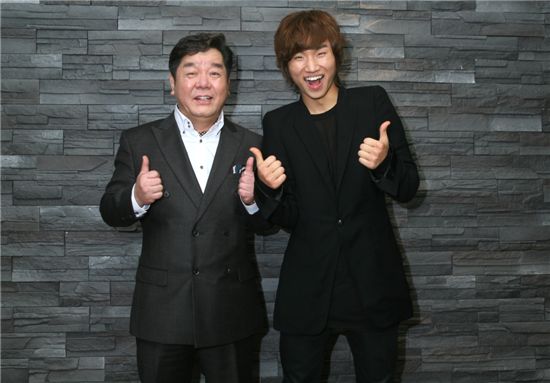 심형래 감독(왼쪽), 대성