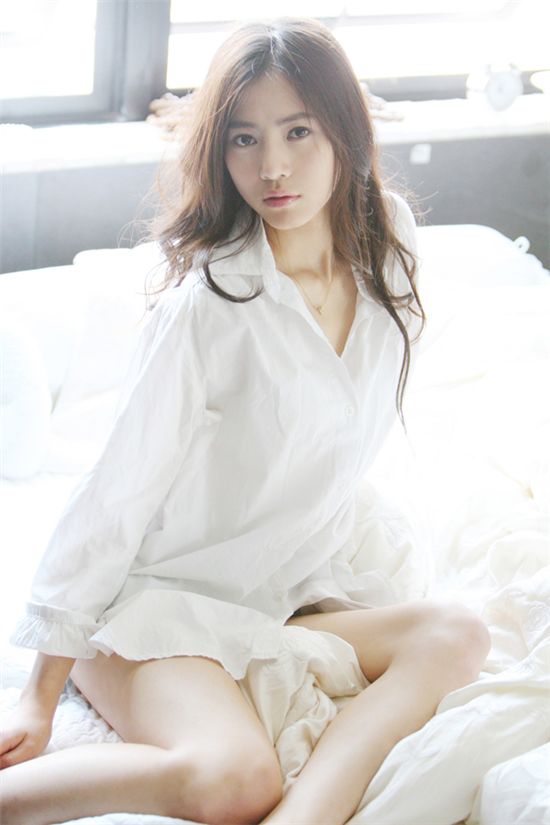 박란, 10년만 컴백한 가수 김부용 뮤비서 함께 열연 