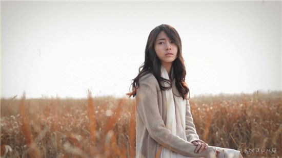 박란, 10년만 컴백한 가수 김부용 뮤비서 함께 열연 