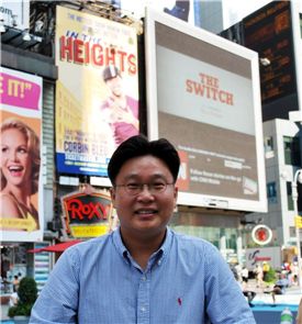 韓홍보전문가 서경덕 교수, 뉴욕 타임스퀘어 광고하는 이유는?