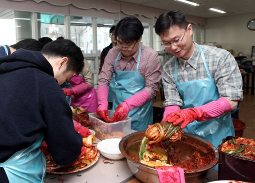 지역난방公, 다문화가정·새터민 겨울나기 자원봉사