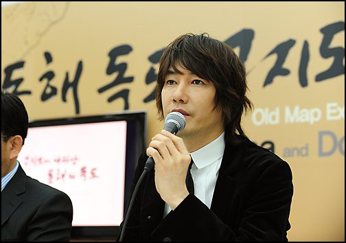 김장훈, '미치도록 아름다운 바자회' 결산보고서 공개 