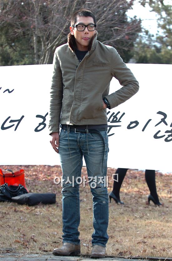 군입대 박효신 "전역 후 더 좋은 노래로 찾아 뵙겠다"